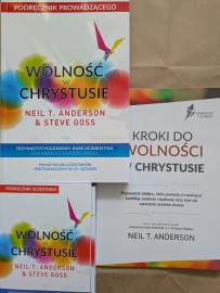 /DISCIPLESHIP COURSE GUIDES